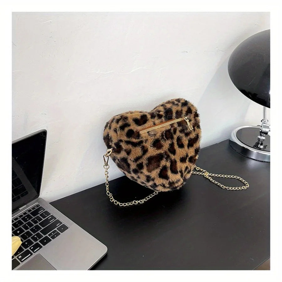 Sac bandoulière cœur en fourrure léopard - Monsacbanane
